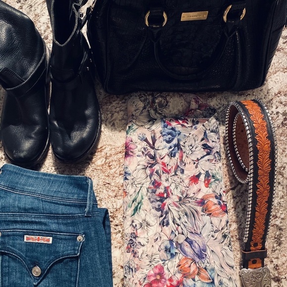 𝅺RESELLER’S Premium Brands Mystery Box - Picture 4 of 5